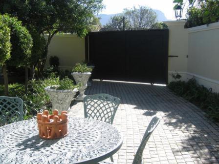Navona Constantia Guest Cottage كيب تاون المظهر الخارجي الصورة